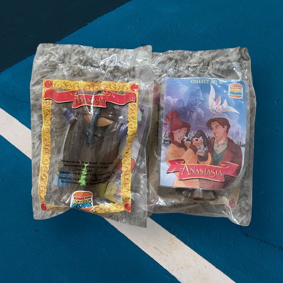 1999 Anastasia Rasputin Kids Club Meal Toys “Two Toys” - Picture 2 of 4